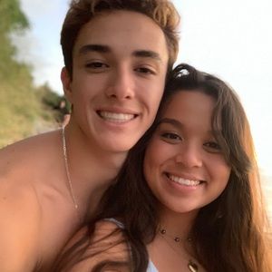 Meet your Posher, Lea